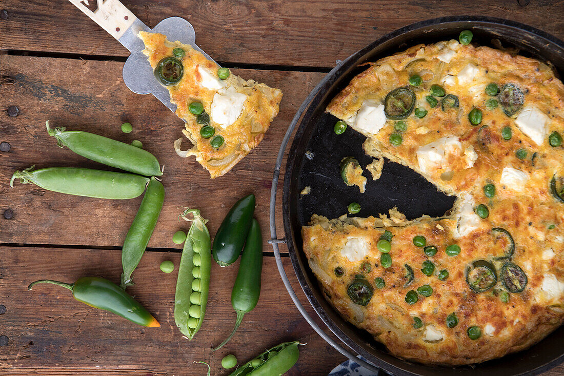 Frittata with jalapeno, peas and feta