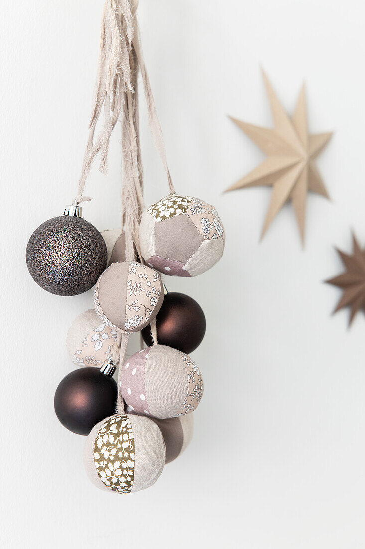 DIY patchwork Christmas baubles