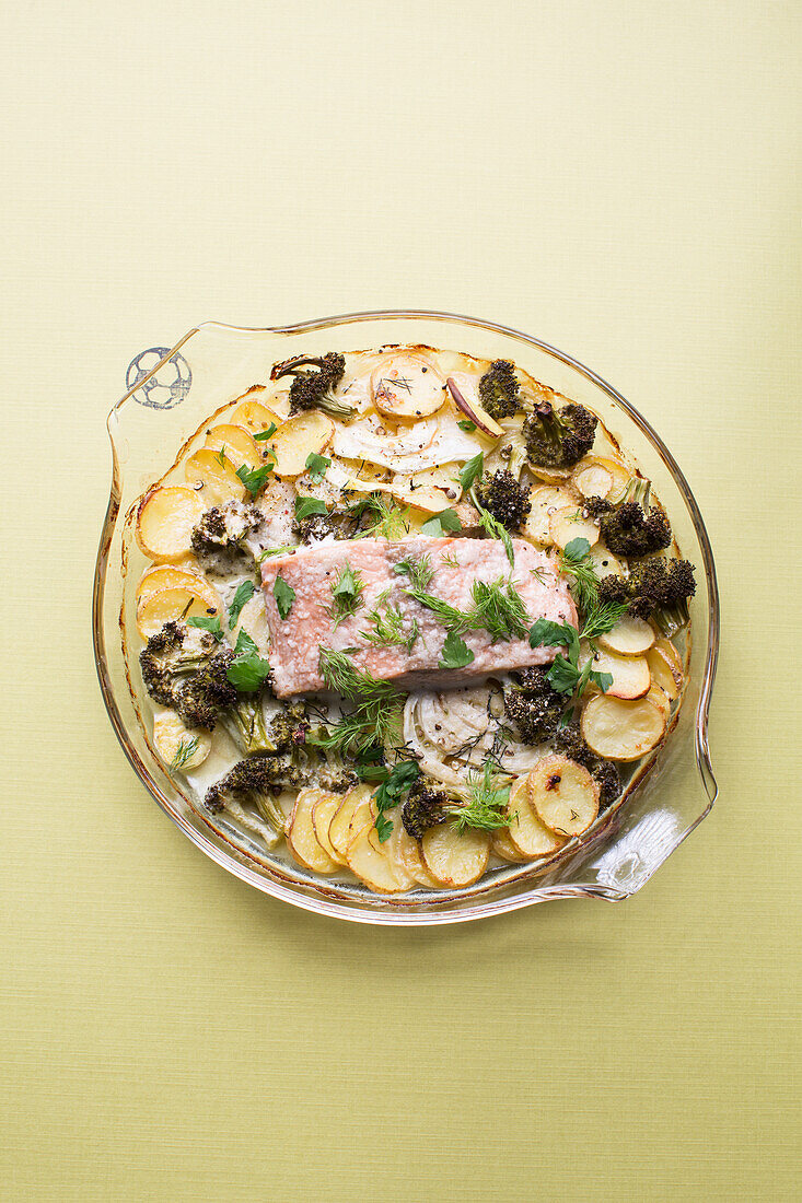 Potato gratin with salmon