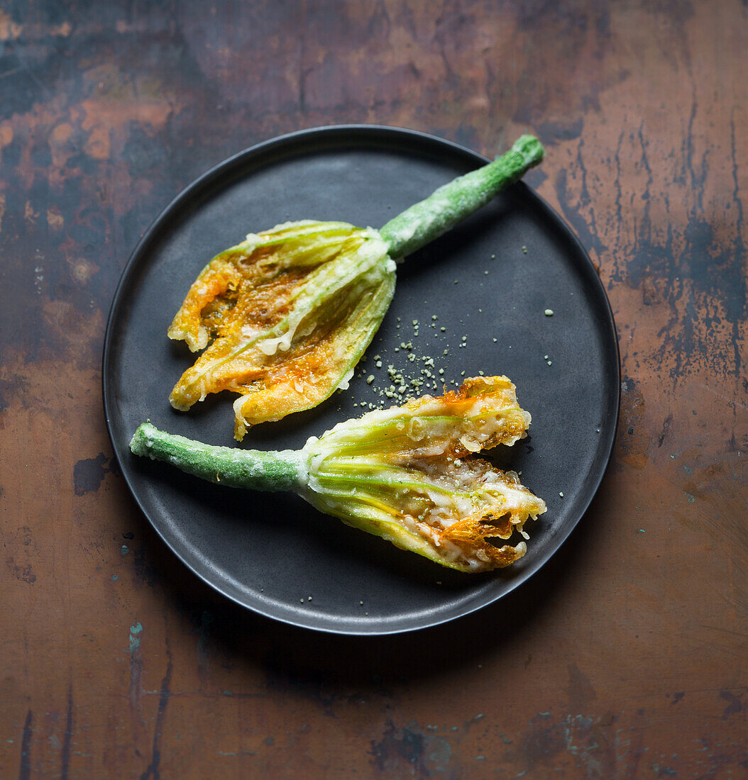 Veganes Zucchiniblüten-Tempura