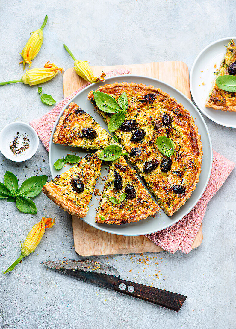 Zucchini quiche with olives