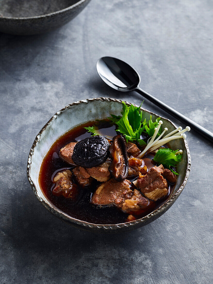 Buk Kut The - Pork ribs in broth with mushrooms (Thailand)