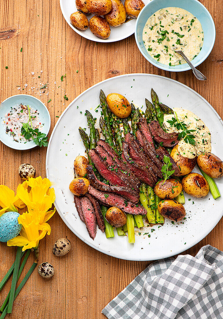 Beef steak with green asparagus and gribiche sauce