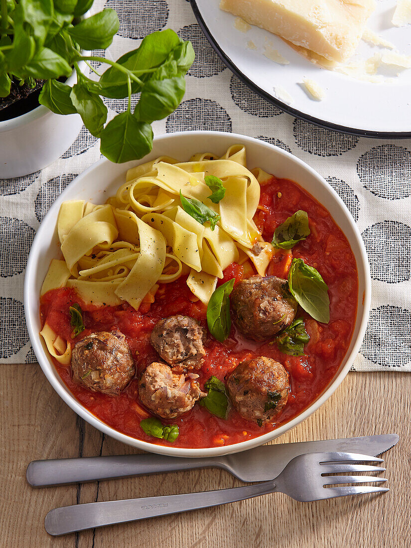 Italian meatballs in tomato sauce