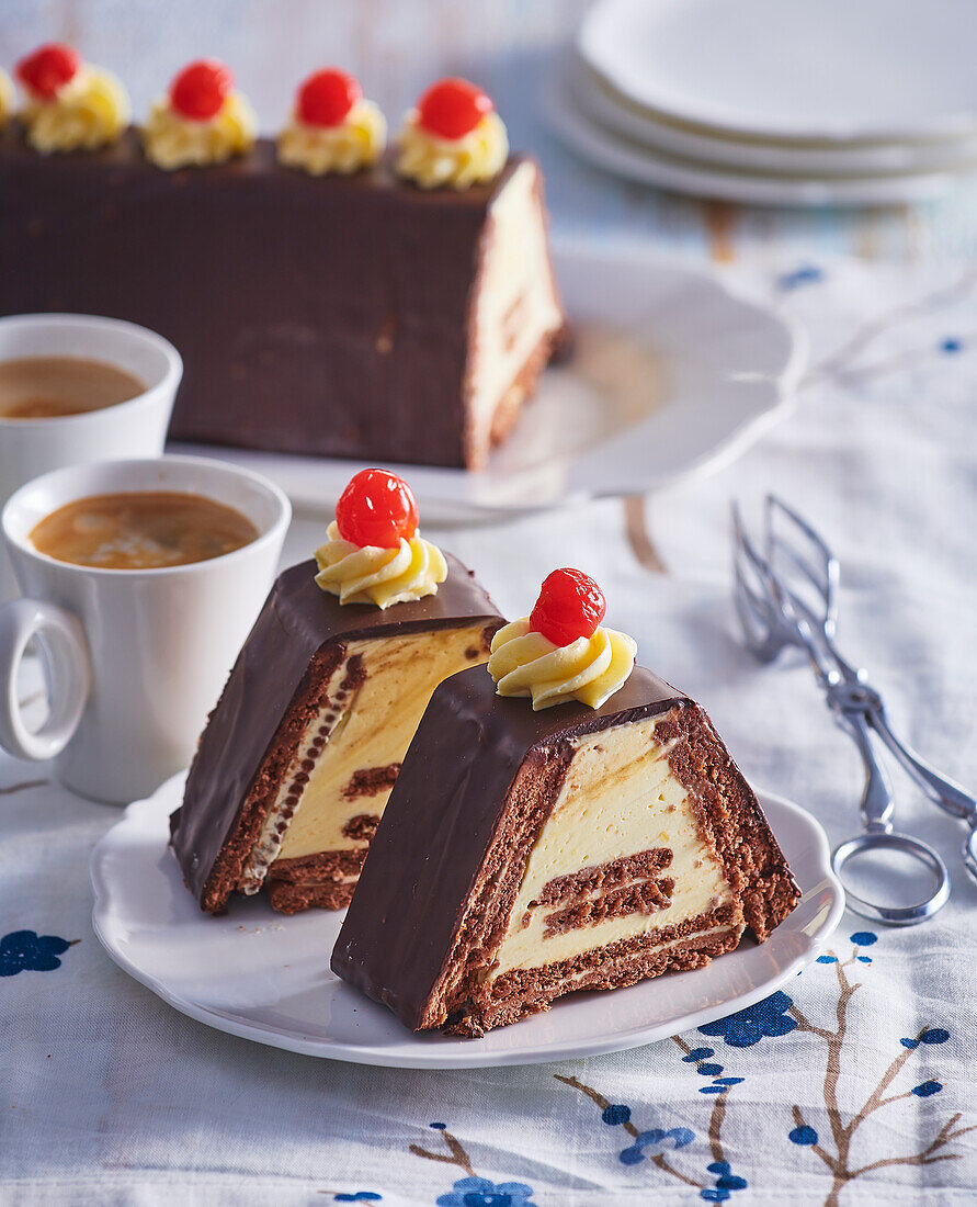 Order Half Kg Belgian Evasion Cake Online in Delhi, Gurgaon & Noida