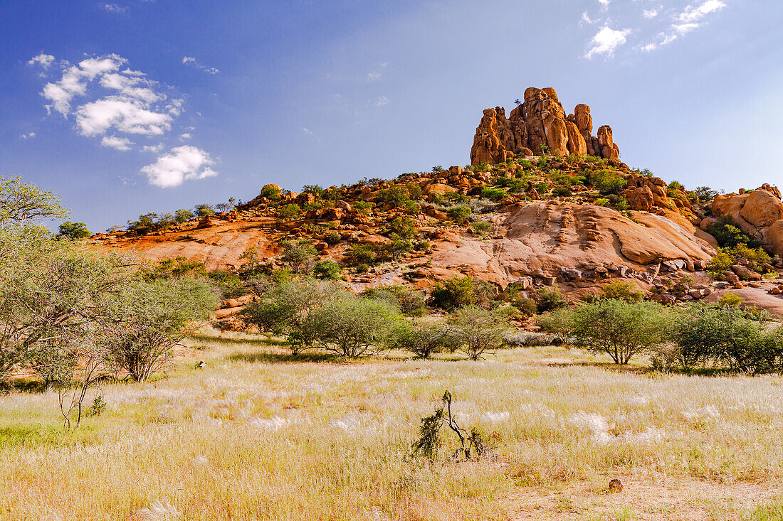 Markante Felsformationen des Erongo-Granits, Erongogebirge, Damaraland, Namibia, Afrika