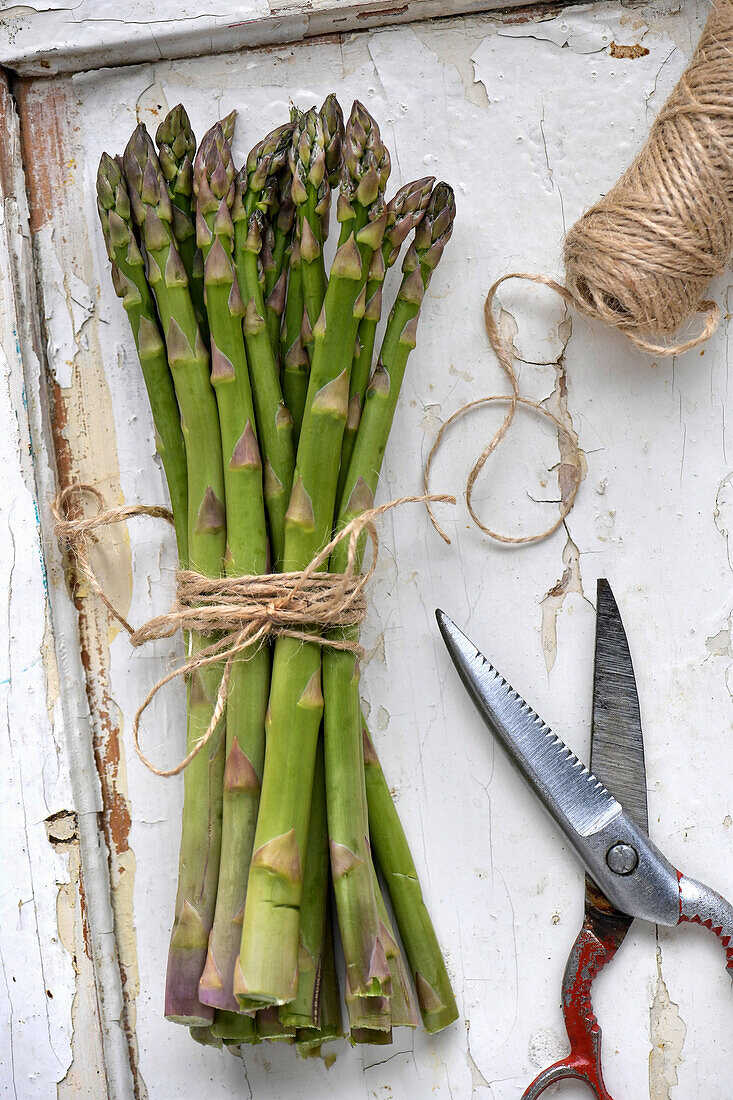 Green asparagus