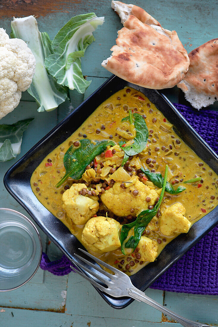 Indian cauliflower curry with lentils