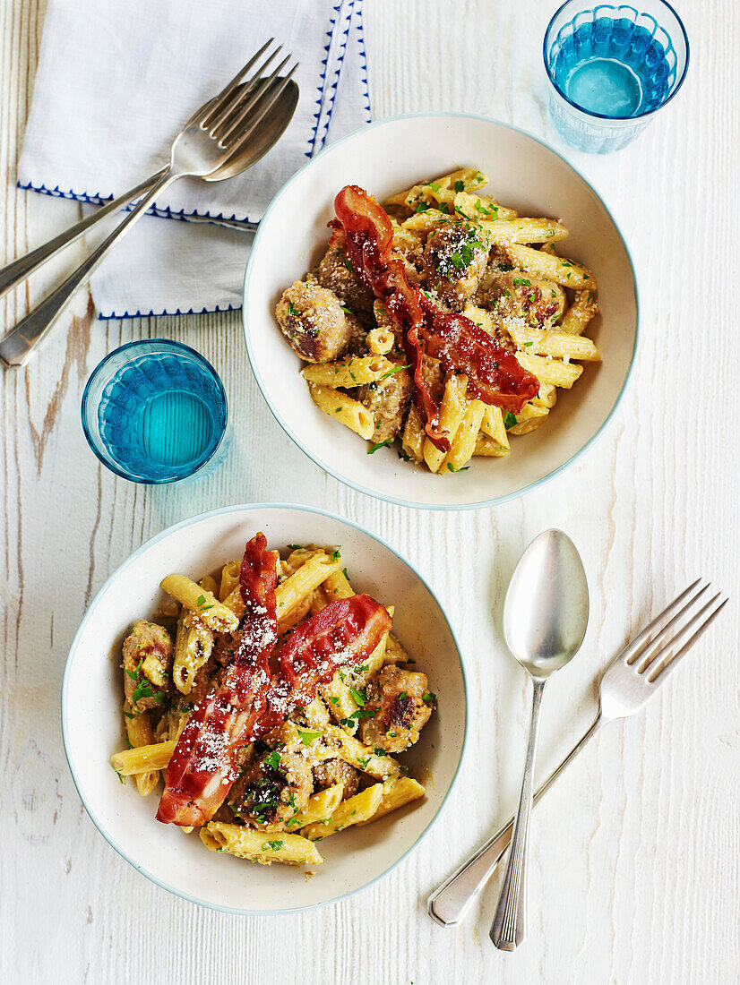 Pasta with crispy bacon sausage carbonara