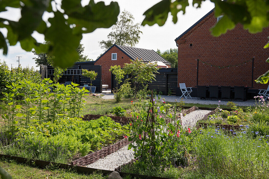 Various types of summer garden beds