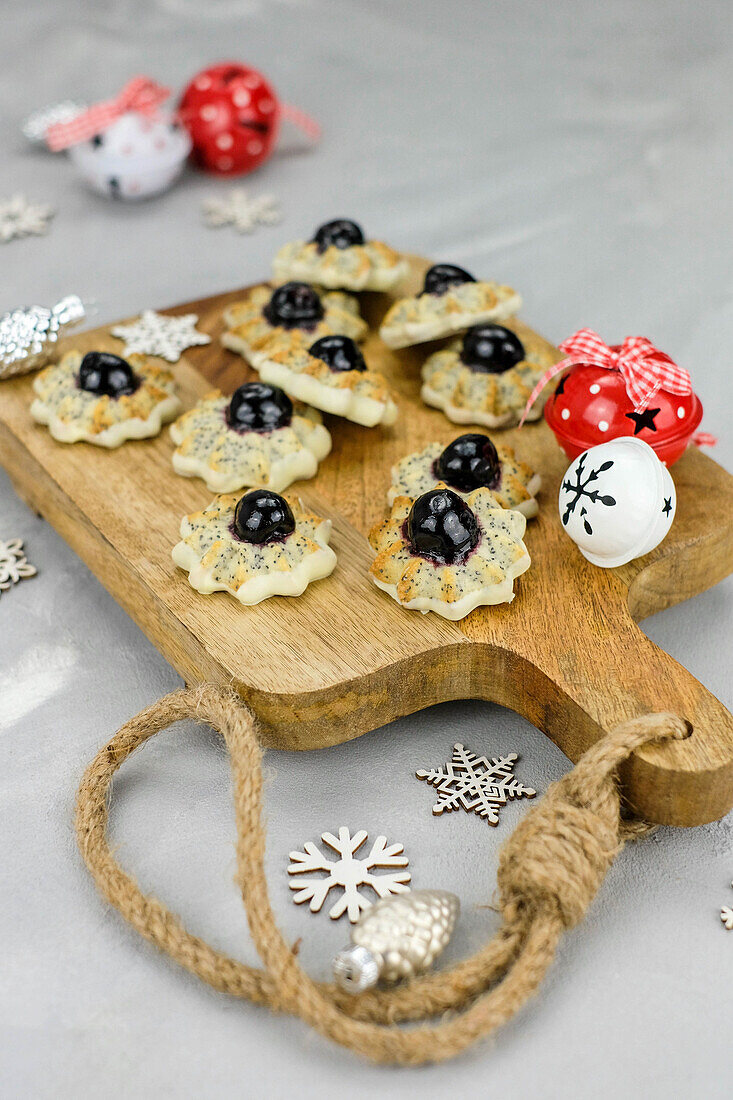 Amarena poppy seed Christmas biscuits