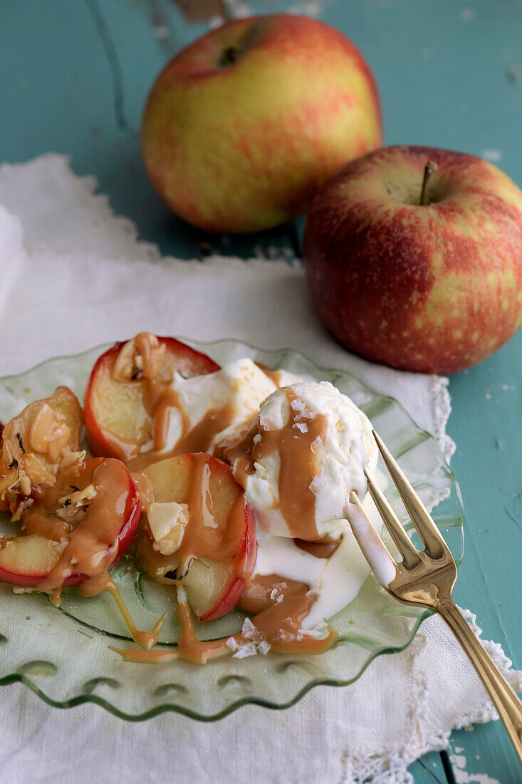 Thyme roasted apples with sweet and salty caramel sauce