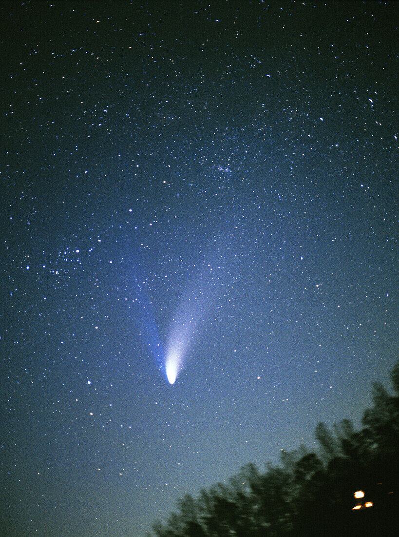 Comet Hale-Bopp, 1997