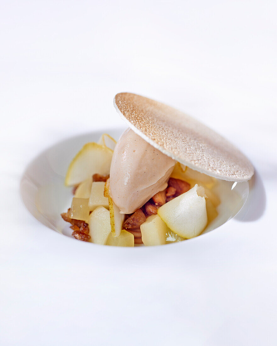 Pear dessert with ice cream