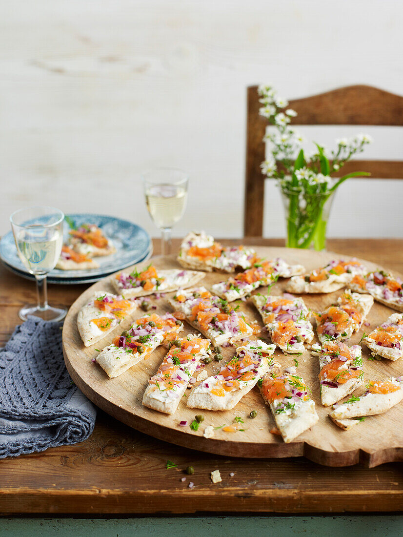 Sliced flatbread with smoked salmon