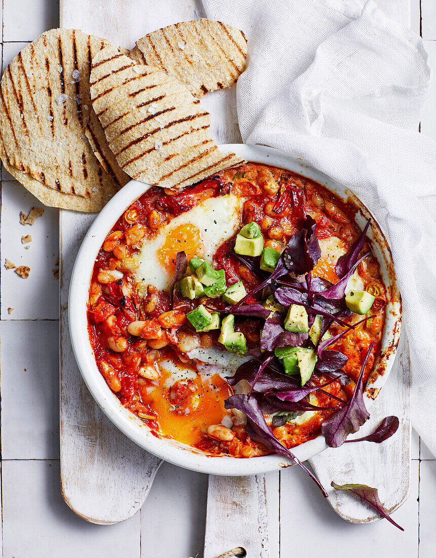 Shakshuka mit weißen Bohnen