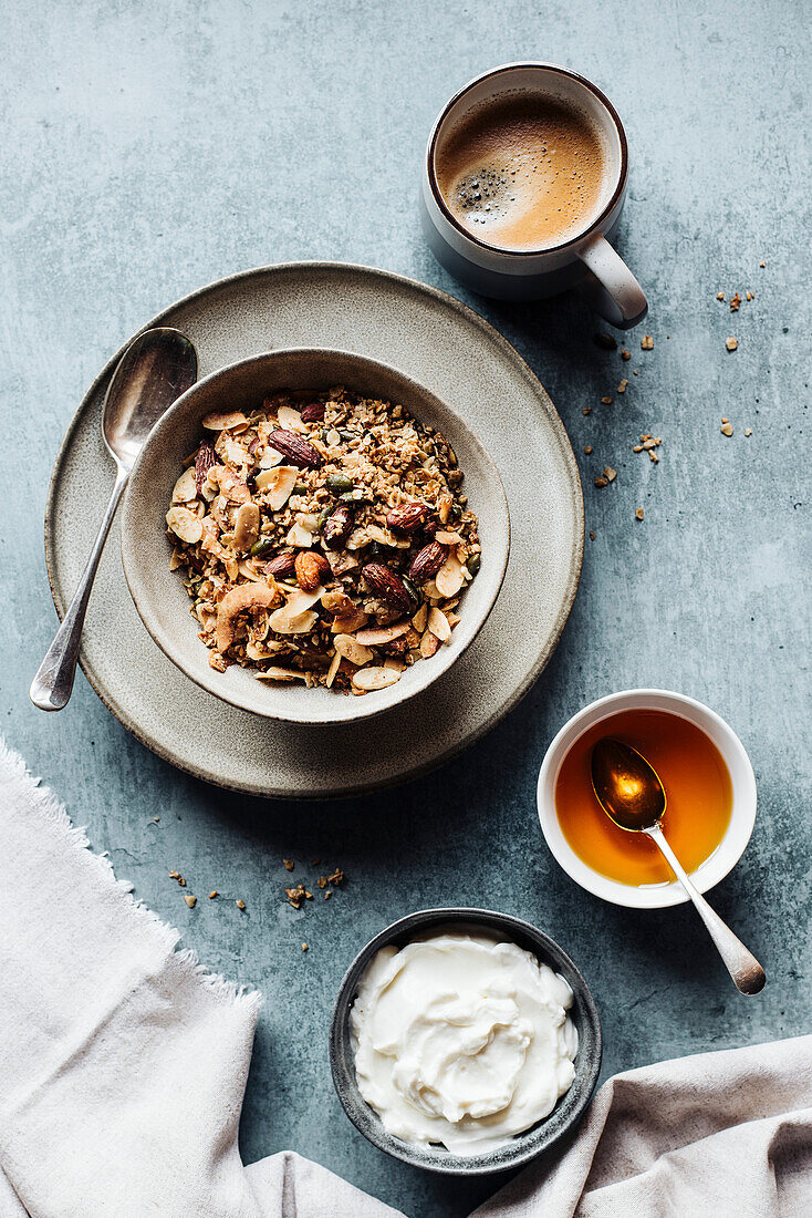 Breakfast Granola With Yoghurt And Honey