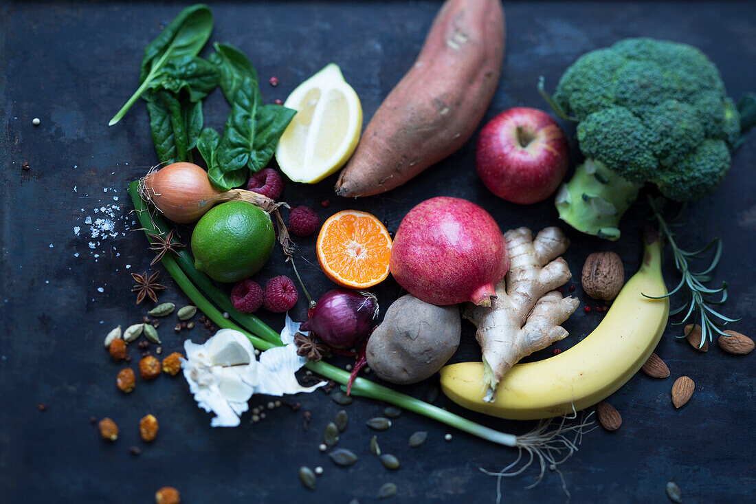 Stillleben mit Gemüse und Obst