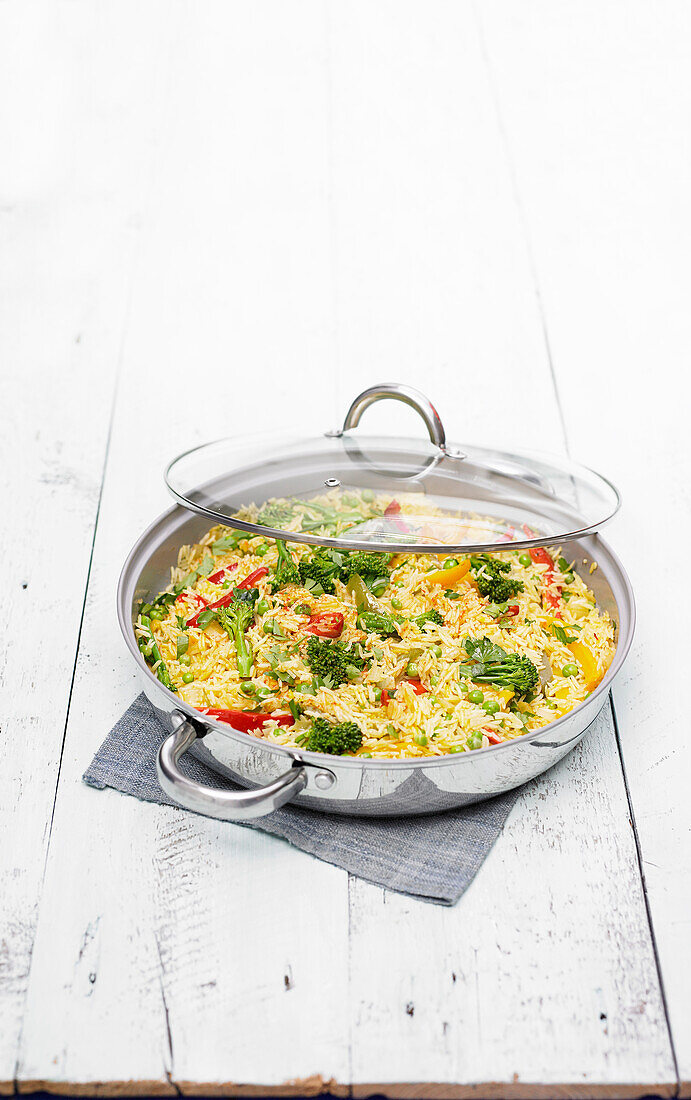 One-pan risotto with vegetables