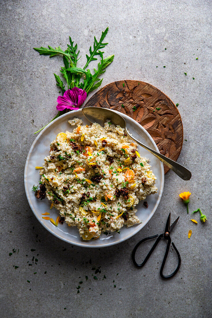 Quinoa risotto with porcini mushrooms and thyme