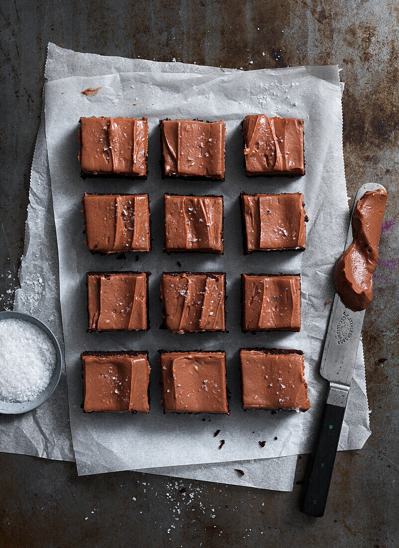 Brownies mit Schokoladencreme und Meersalz