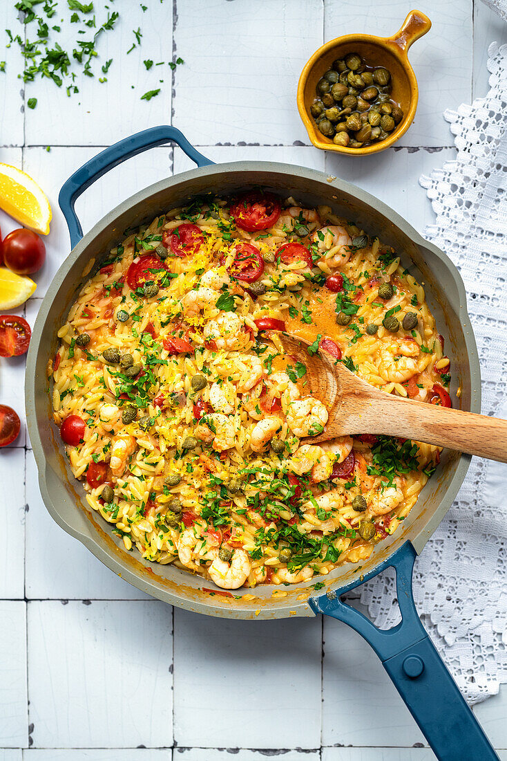 Orzo pasta with prawns