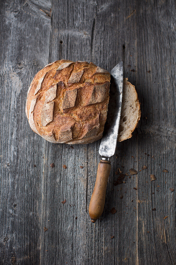 Country bread, sliced