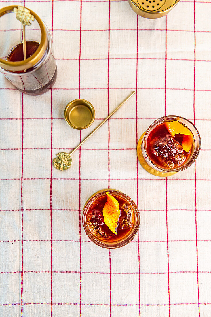 Negroni-Cocktail mit Cold Brew Coffee