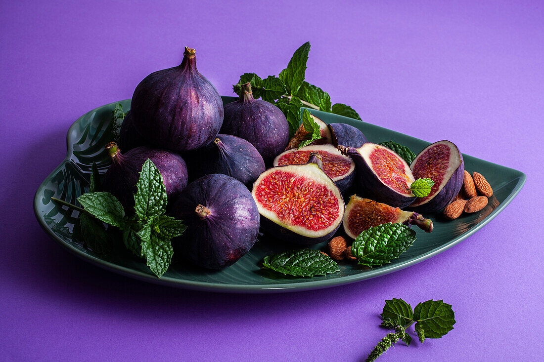 Figs on leaf-shaped plate