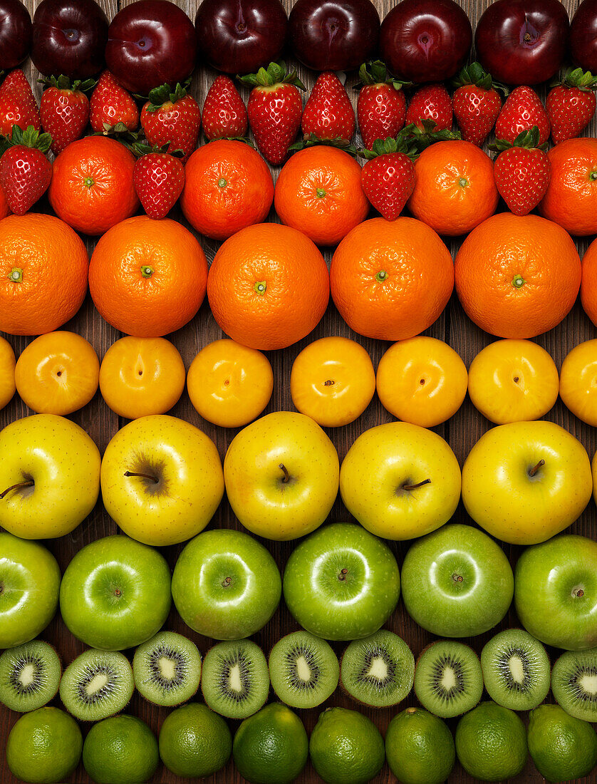 Various kinds of fruit in rows