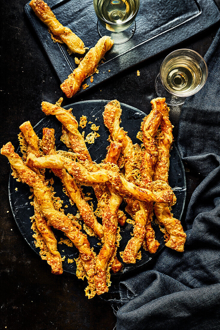 Cheese puff pastry sticks