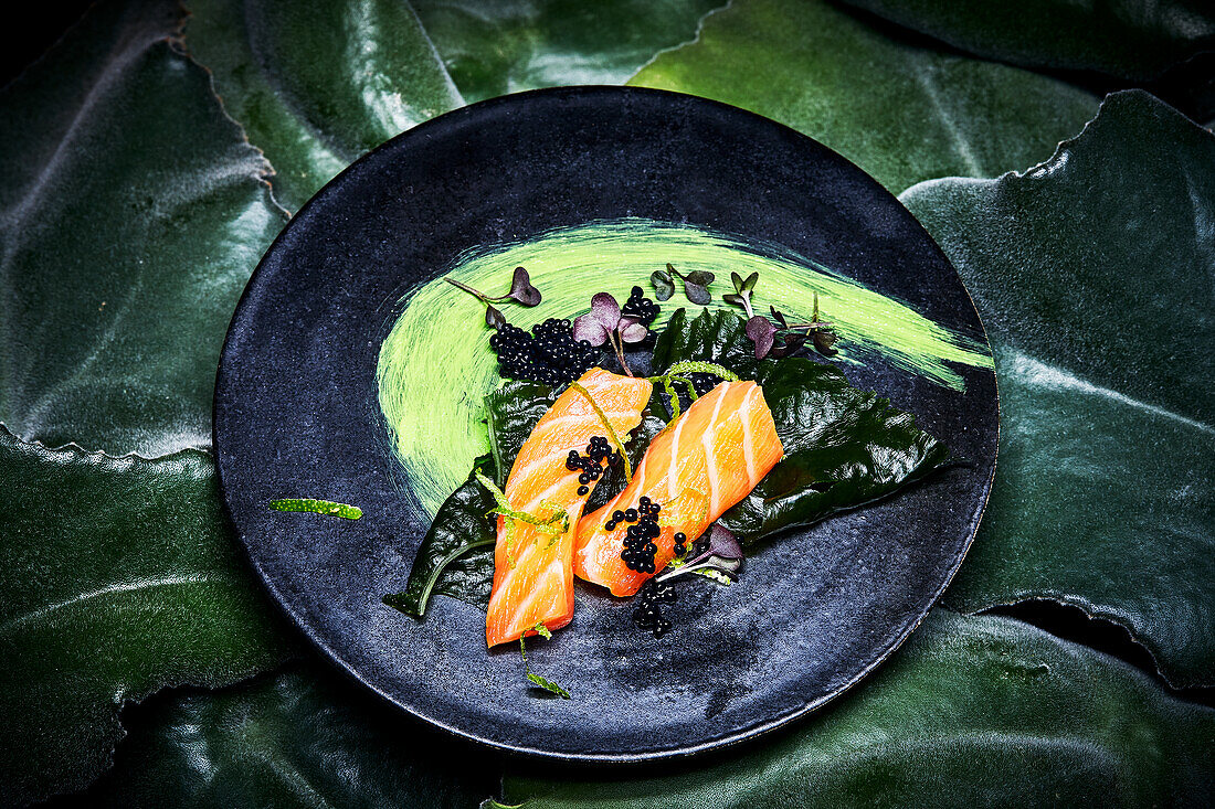 Salmon with seaweed and roe