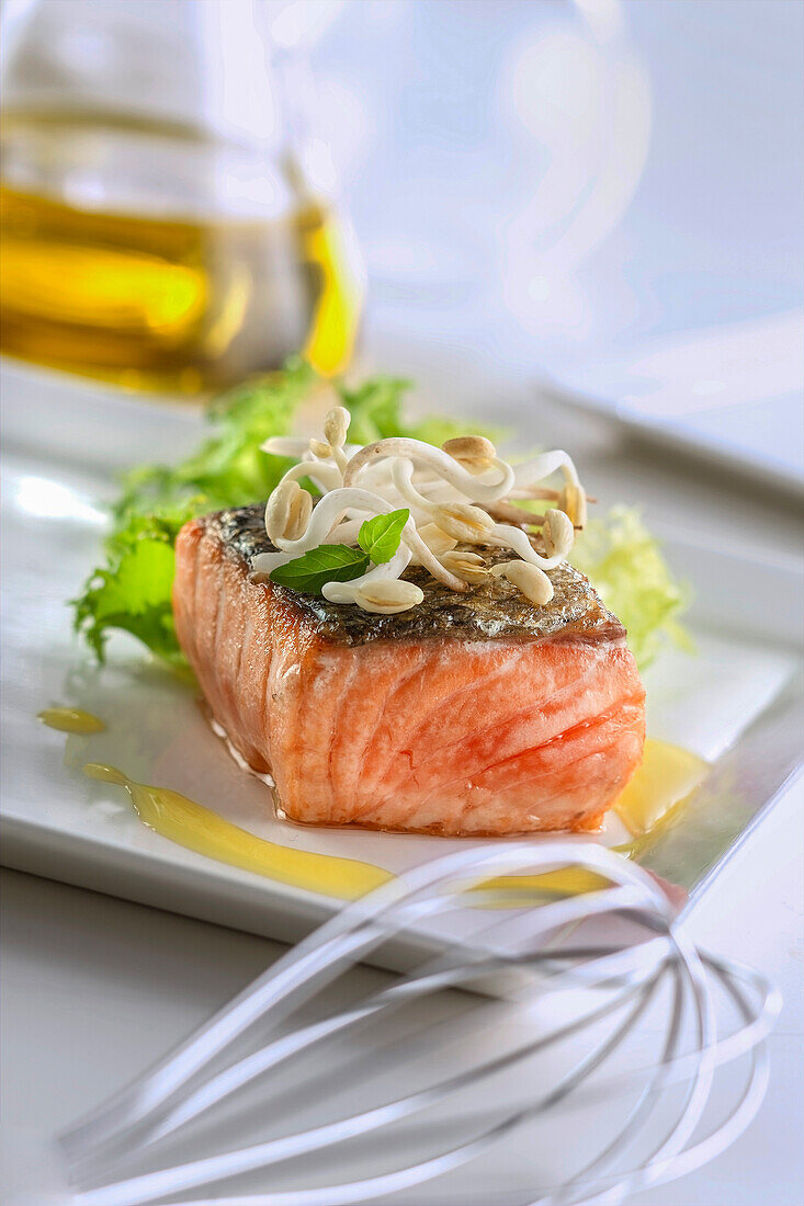 Pink roasted salmon with bean sprouts