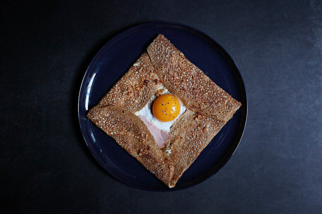 Buckwheat crepe with ham and egg