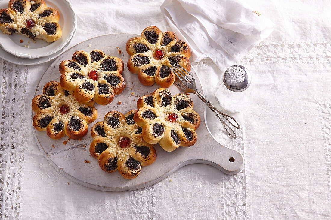 Blossoms (Small cakes with poppy seed)