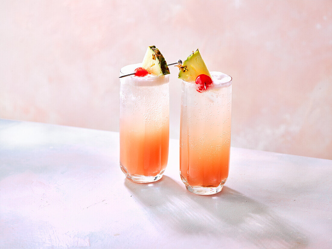 Singapore Sling Cocktails (with gin and cherry liqueur)
