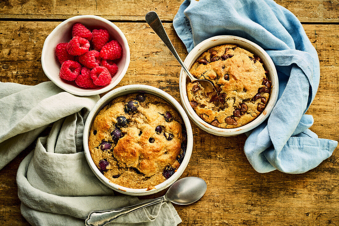 Baked muffin casseroles with berries