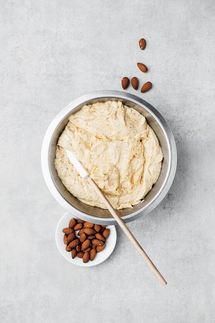 Sponge cake batter with almonds