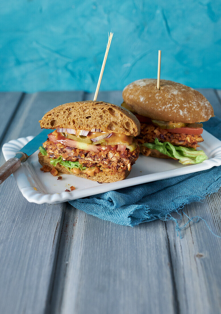 Veggie Classic Burger mit Kidneybohnen-Tofu-Patty