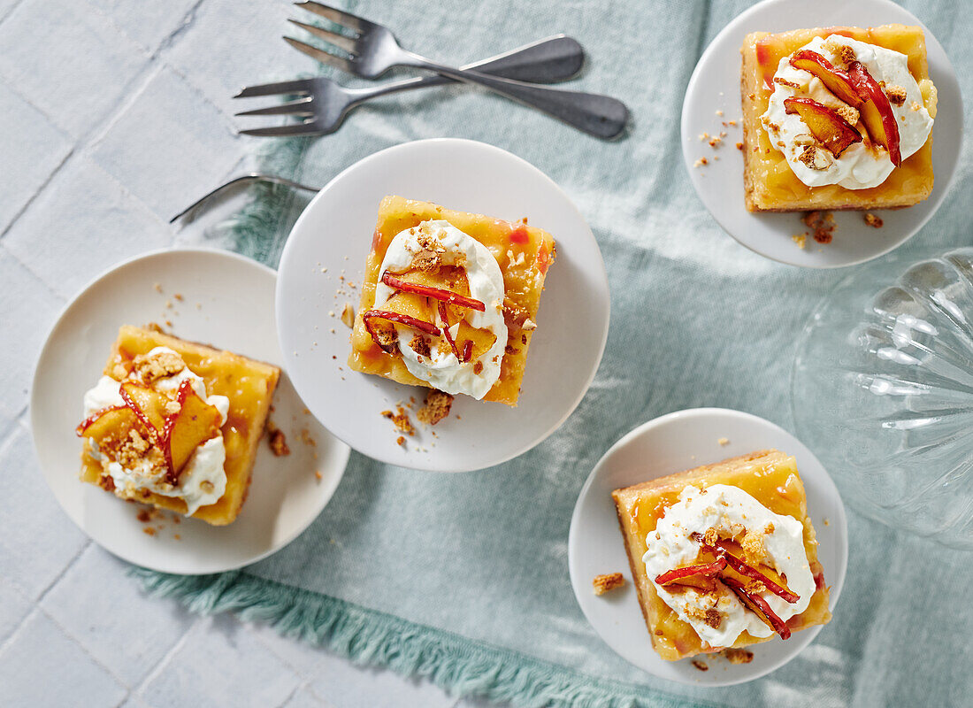 Summer apple tartlets with cream