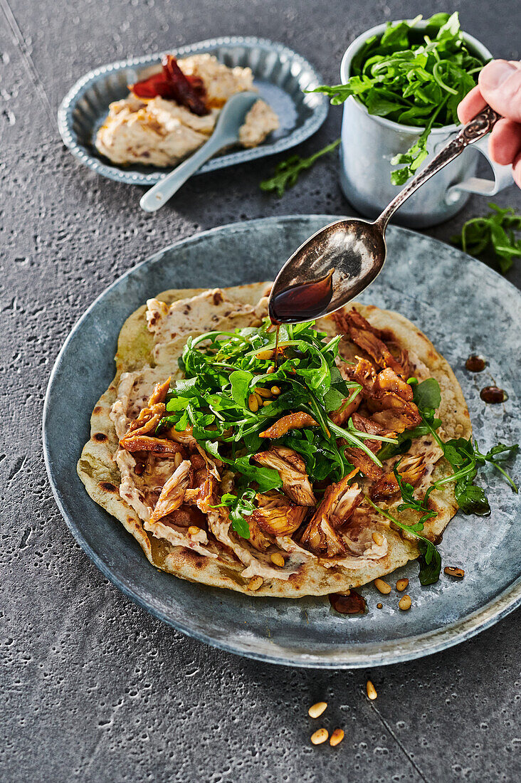 Wraps with Pulled Chicken and rocket salad