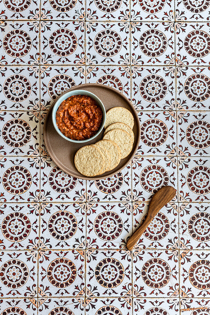 Muhammara (Würziger Dip aus Walnüssen und rotem Paprika, Syrien)