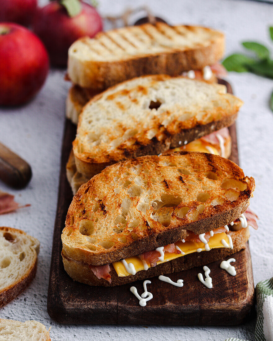 Ham, cheese, and apple panini