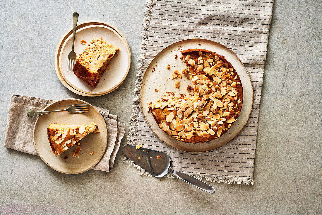 Vegan apple pie with flaked almonds