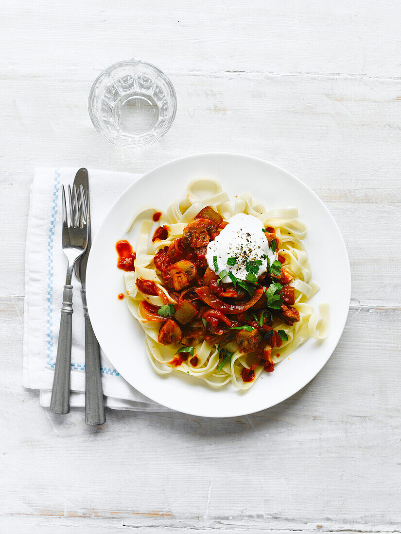 Champignon-Paprikasch mit Tagliatelle