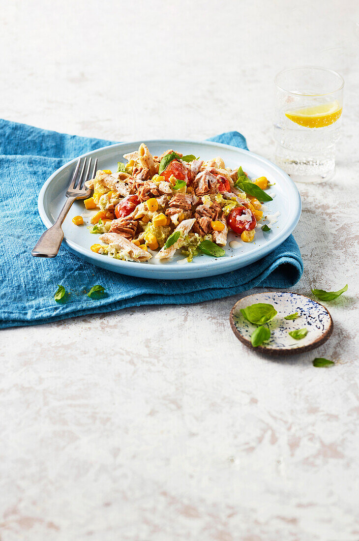 Pasta with tuna, tomatoes and sweetcorn