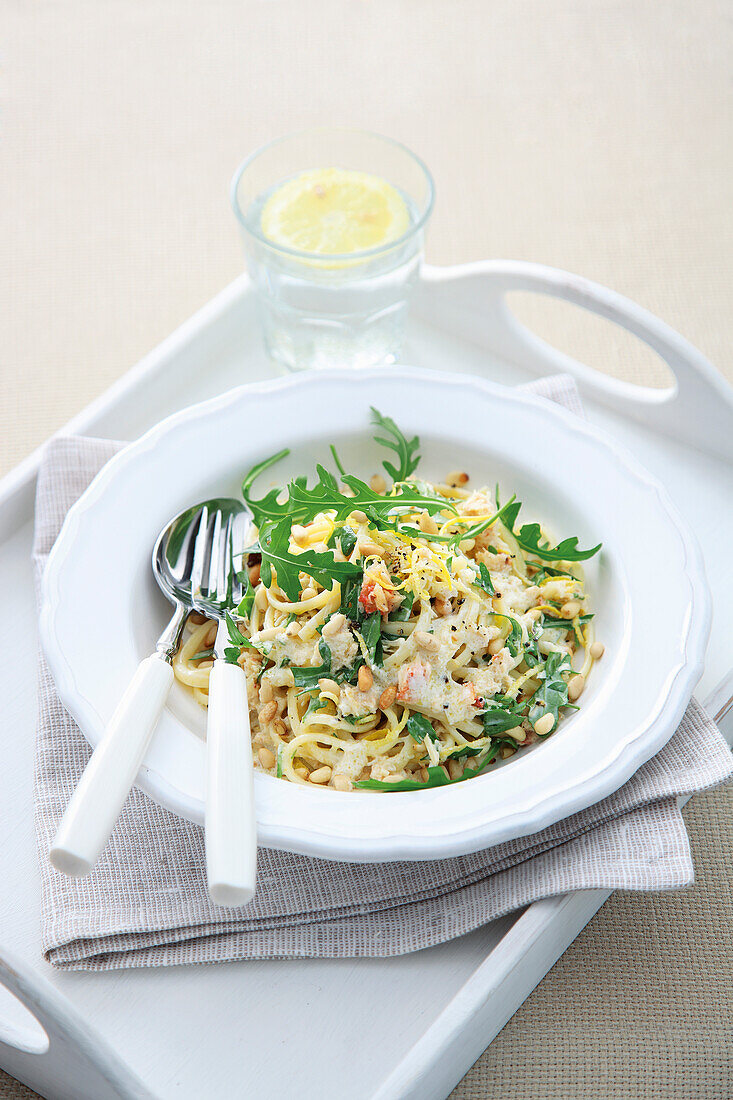 Linguine with crab meat and arugula