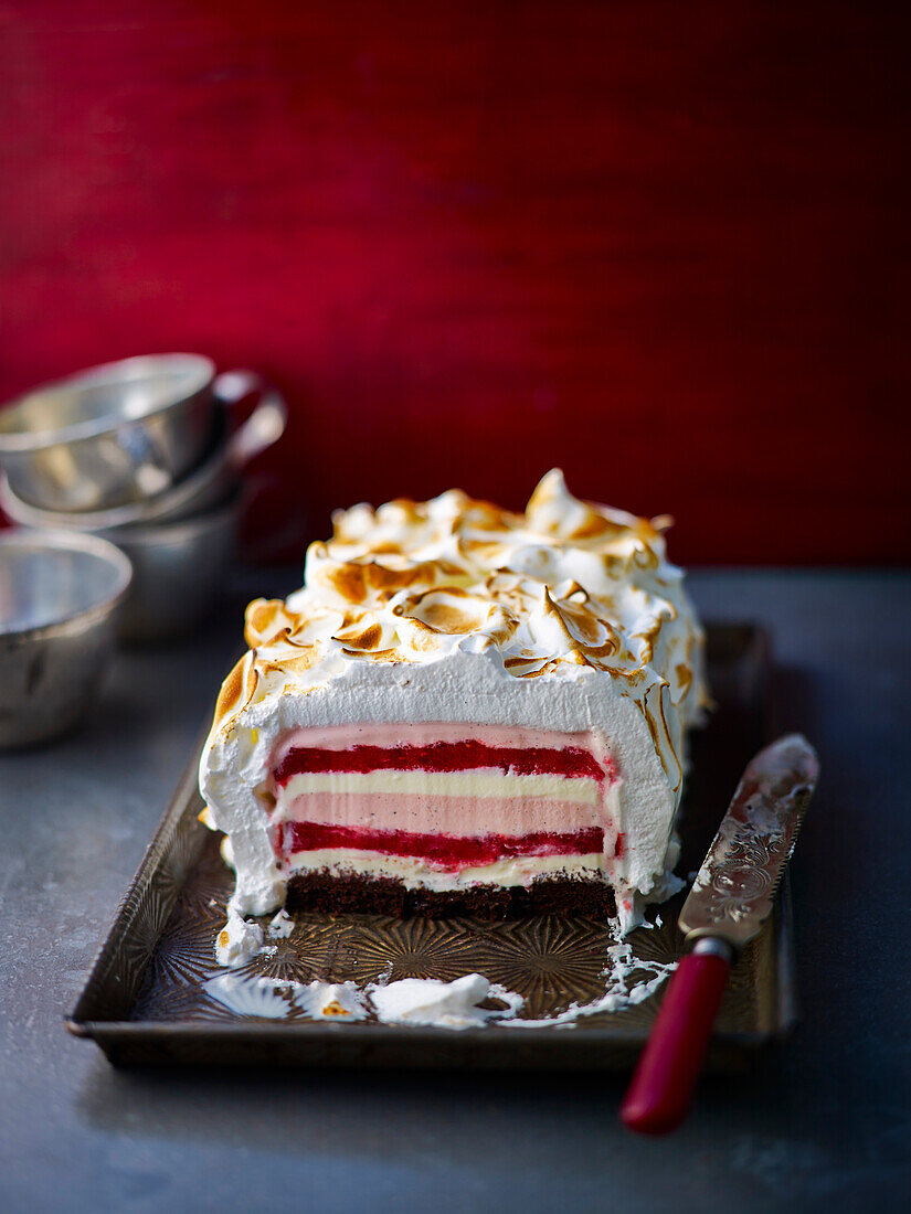 Baked Alaska with berries