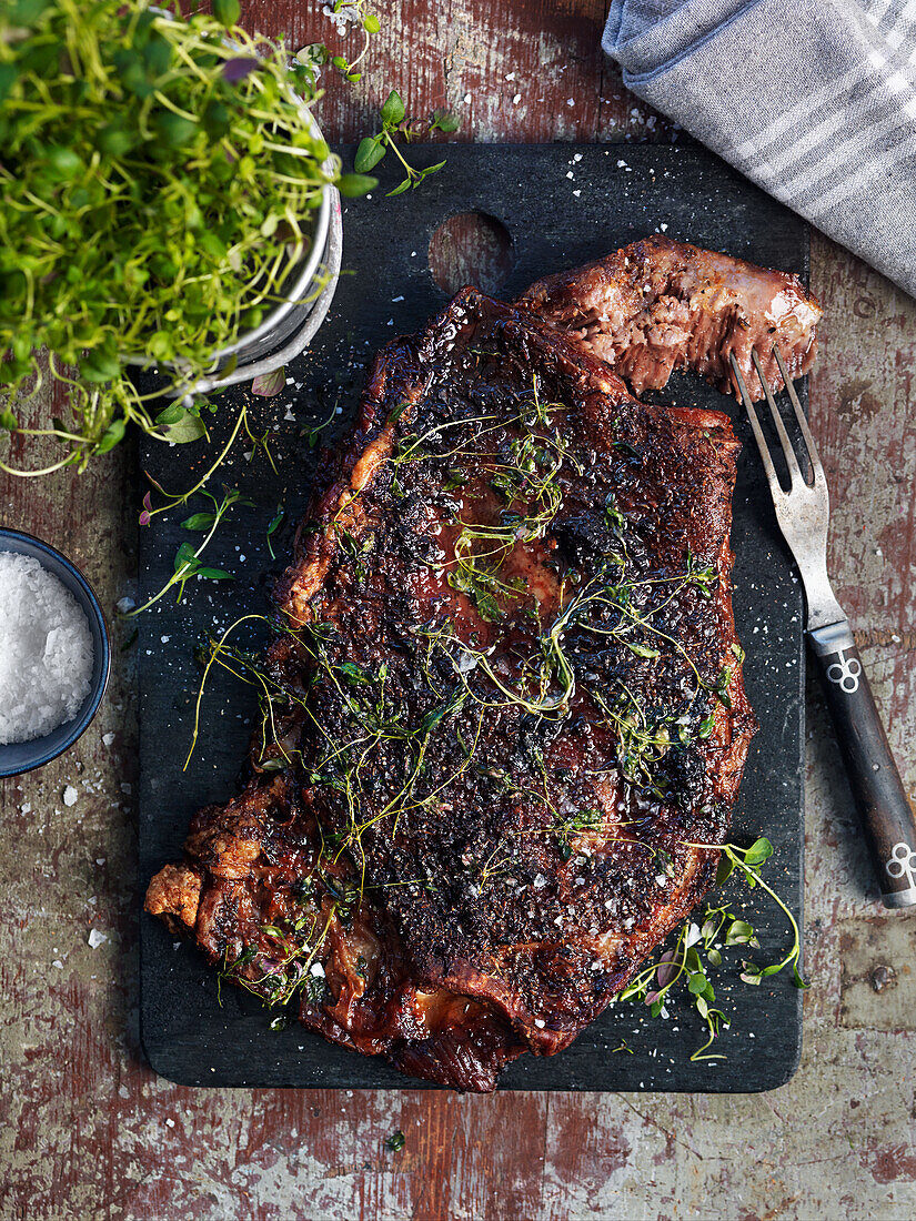 Grilled lamb breast with thyme
