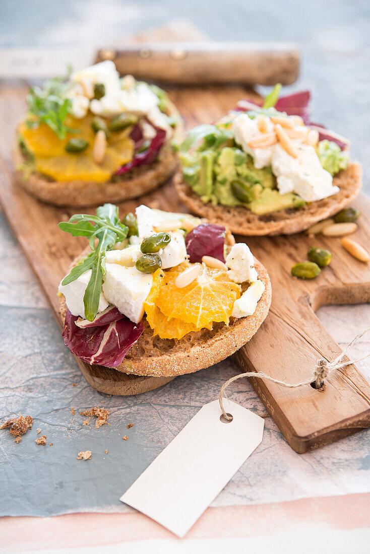 Toasties mit Radicchio, Ziegenkäse und Orange